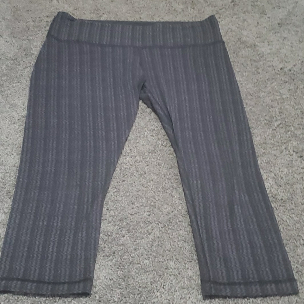 Lululemon Wunder Under Crop